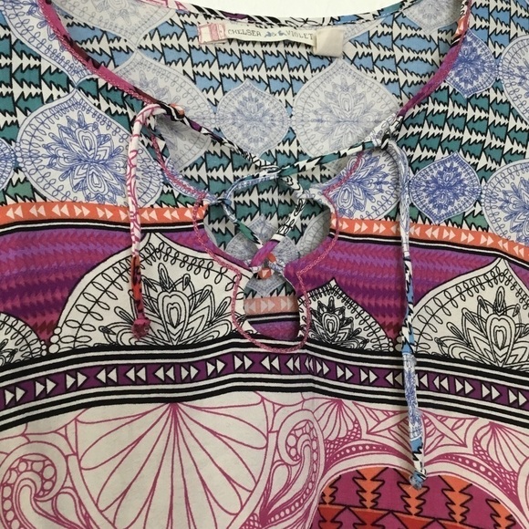 Chelsea & Violet Colorful Blouse - Picture 6 of 6